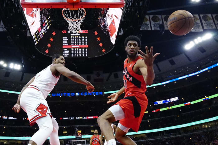Chicago Bulls center Tristan Thompson (3) blocks the shot of Toronto Raptors forward Thaddeus Young (21) during the first quarter at United Center